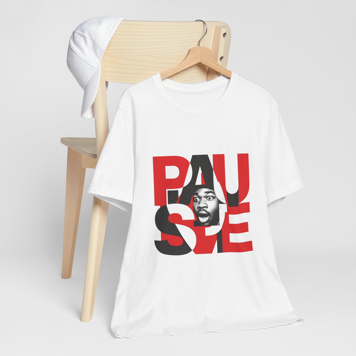 Pause - Typographic