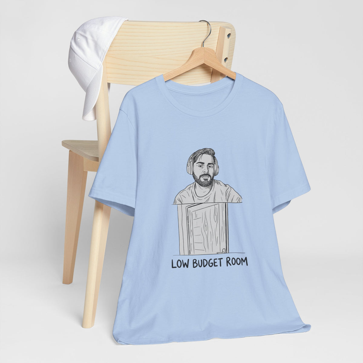 LOW BUDGET ROOM