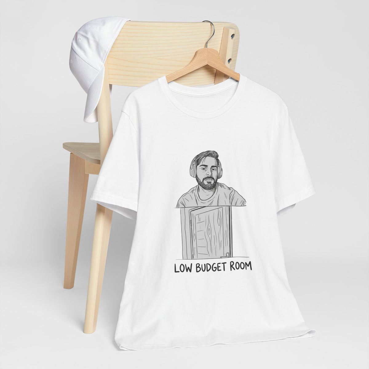 LOW BUDGET ROOM