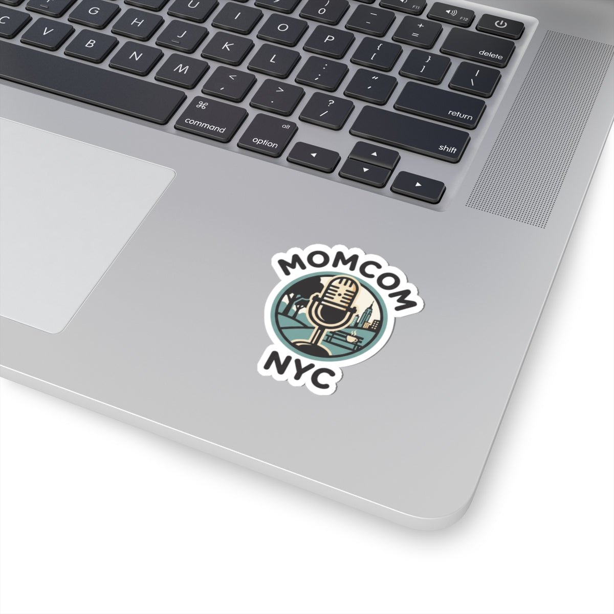 MOMCOM NYC